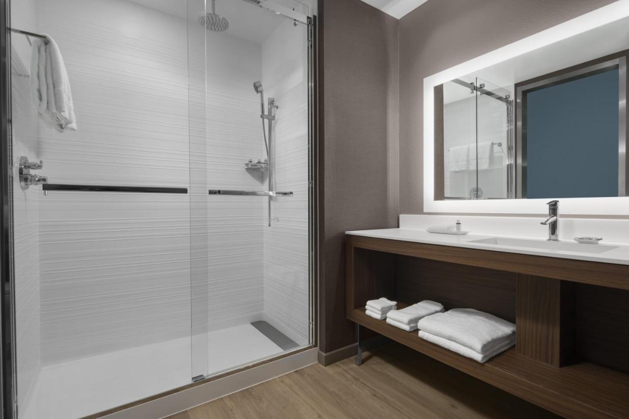 Ac Hotel By Marriott Columbus Downtown Esterno foto