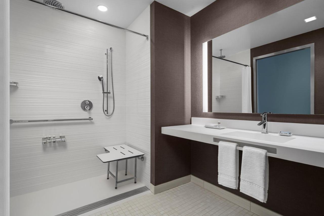 Ac Hotel By Marriott Columbus Downtown Esterno foto